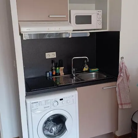 Charming 2 In Close To The Beaches